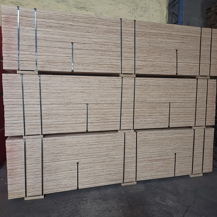 Pine core LVL scaffolding 